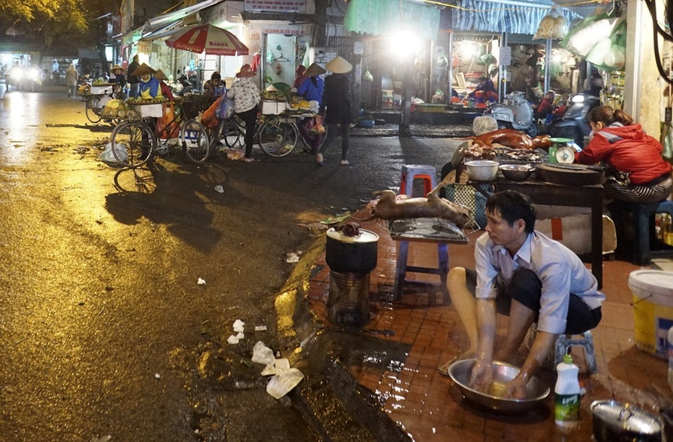 Suy ngẫm việc dẹp bỏ chợ cóc ở Hà Nội - 2