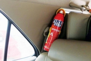 Ô tô dưới 9 chỗ không còn bắt buộc phải lắp bình cứu hỏa