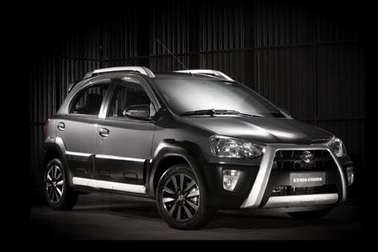 Toyota ra mắt crossover giá rẻ Etios Cross