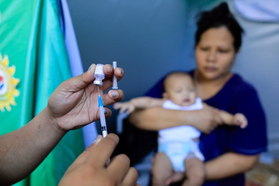 Bệnh ho gà bùng nổ, số trẻ em ở Philippines tử vong tăng mạnh
