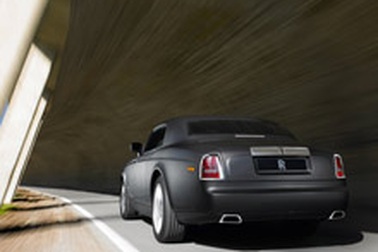 Rolls-Royce Phantom Coupe đã hết hàng! 