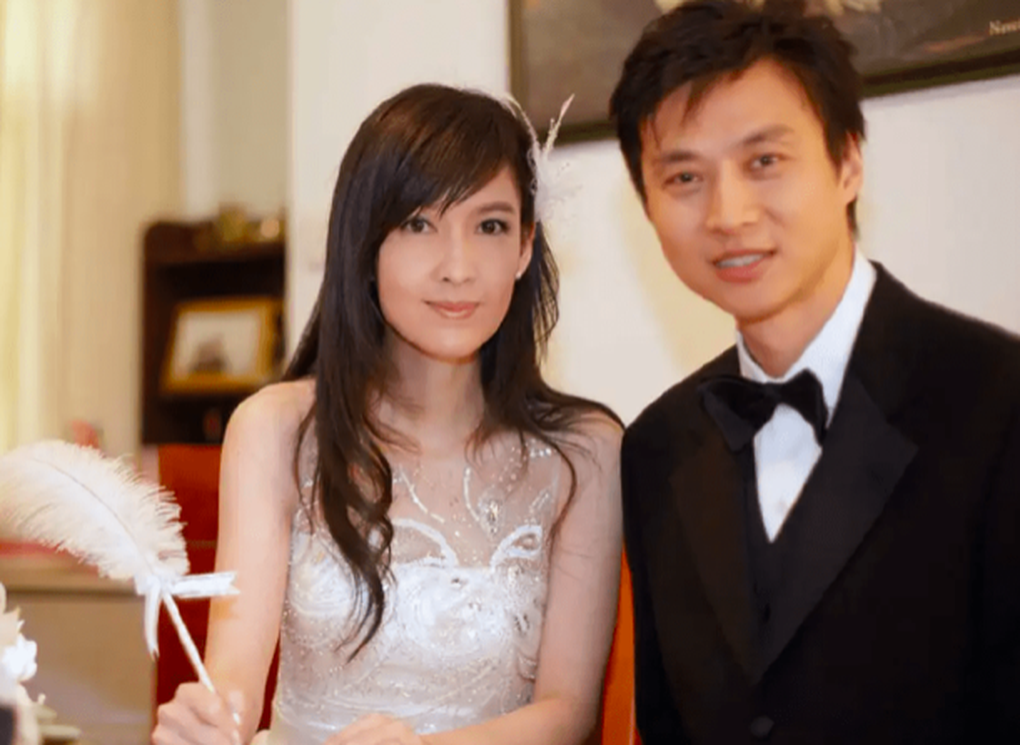 Châu Huệ Mẫn lên tiếng trước nghi vấn ly hôn - 1 Châu Huệ Mẫn lên tiếng trước nghi vấn ly hôn - 1