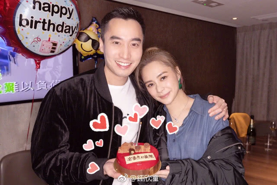 Chung Hân Đồng bị lộ chuyện ly hôn là do... La Chí Tường? - 3 Chung Hân Đồng bị lộ chuyện ly hôn là do... La Chí Tường? - 3