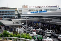 Sắp thu phí dịch vụ ô tô ra, vào sân bay theo mức giá mới