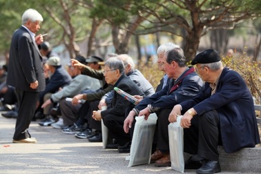 Hàn Quốc chính thức trở thành xã hội "siêu già"