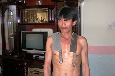 “Siêu nhân” chân đất