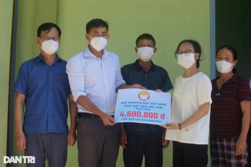 Nữ sinh nghèo được bạn đọc giúp đỡ tới giảng đường đại học - 2 Nữ sinh nghèo được bạn đọc giúp đỡ tới giảng đường đại học - 2