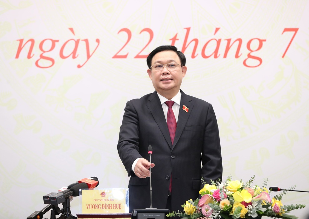 Chủ tịch Quốc hội: Cảm xúc qua 2 lần tuyên thệ nhậm chức vẫn tươi mới - 2 Chủ tịch Quốc hội: Cảm xúc qua 2 lần tuyên thệ nhậm chức vẫn tươi mới - 2