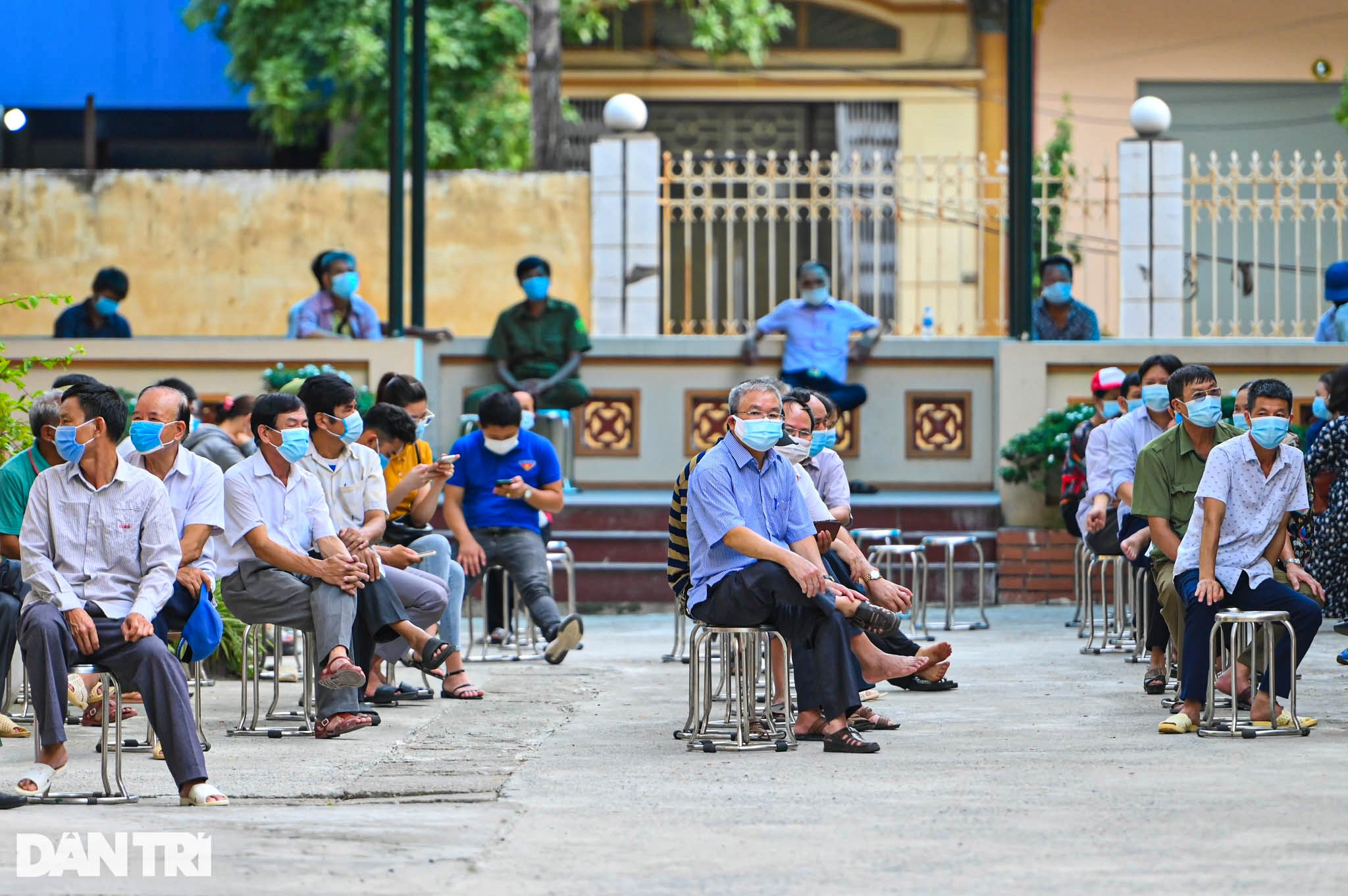 Xét nghiệm Covid-19 cho 4.000 cán bộ phục vụ công tác bầu cử ở Bắc Ninh - 2 Xét nghiệm Covid-19 cho 4.000 cán bộ phục vụ công tác bầu cử ở Bắc Ninh - 2