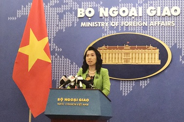 Bộ Ngoại giao lên tiếng việc tàu Trung Quốc “quần thảo” lô dầu khí Việt Nam