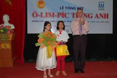 Thi Olympic Tiếng Anh Tiểu học: Trường Đoàn Thị Điểm thắng lớn