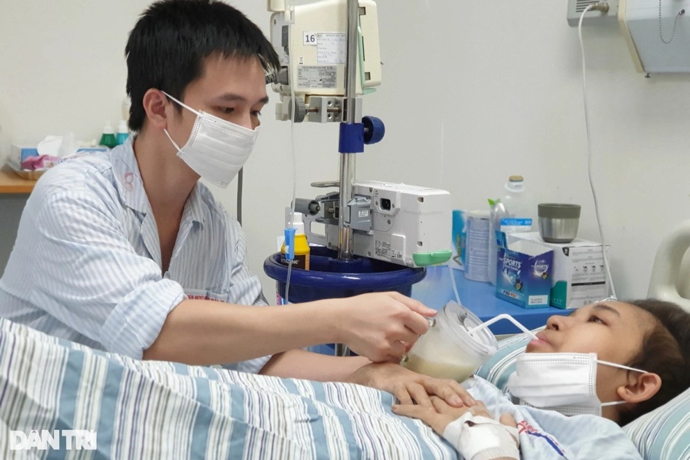 Nữ điều dưỡng và số phận bất hạnh: Mẹ của con gái em là người đẹp nhất - 4 Nữ điều dưỡng và số phận bất hạnh: Mẹ của con gái em là người đẹp nhất - 4