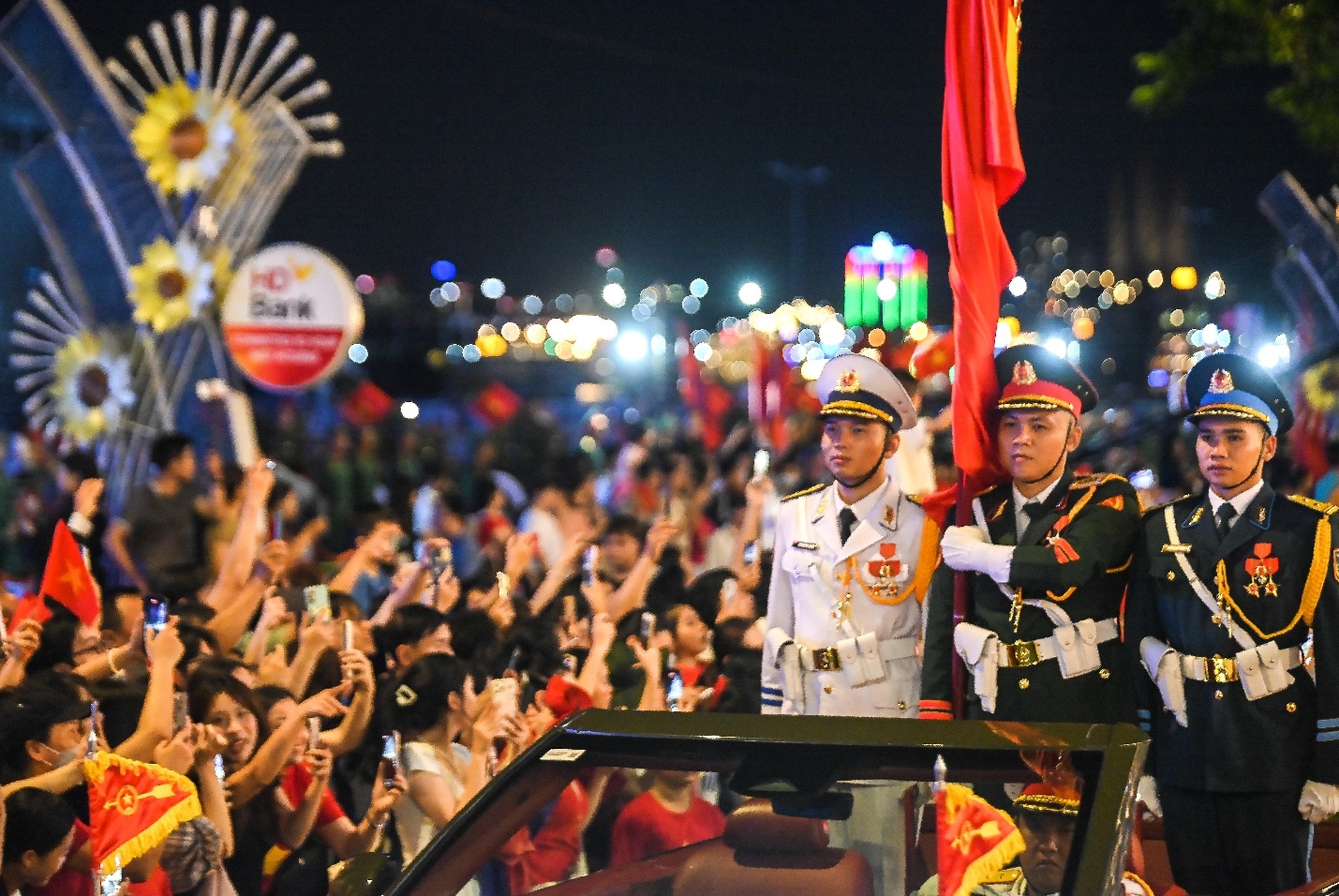 TPHCM: Rực rỡ cờ hoa, khát vọng và dấu ấn những thương hiệu ngân hàng - 21 TPHCM: Rực rỡ cờ hoa, khát vọng và dấu ấn những thương hiệu ngân hàng - 21