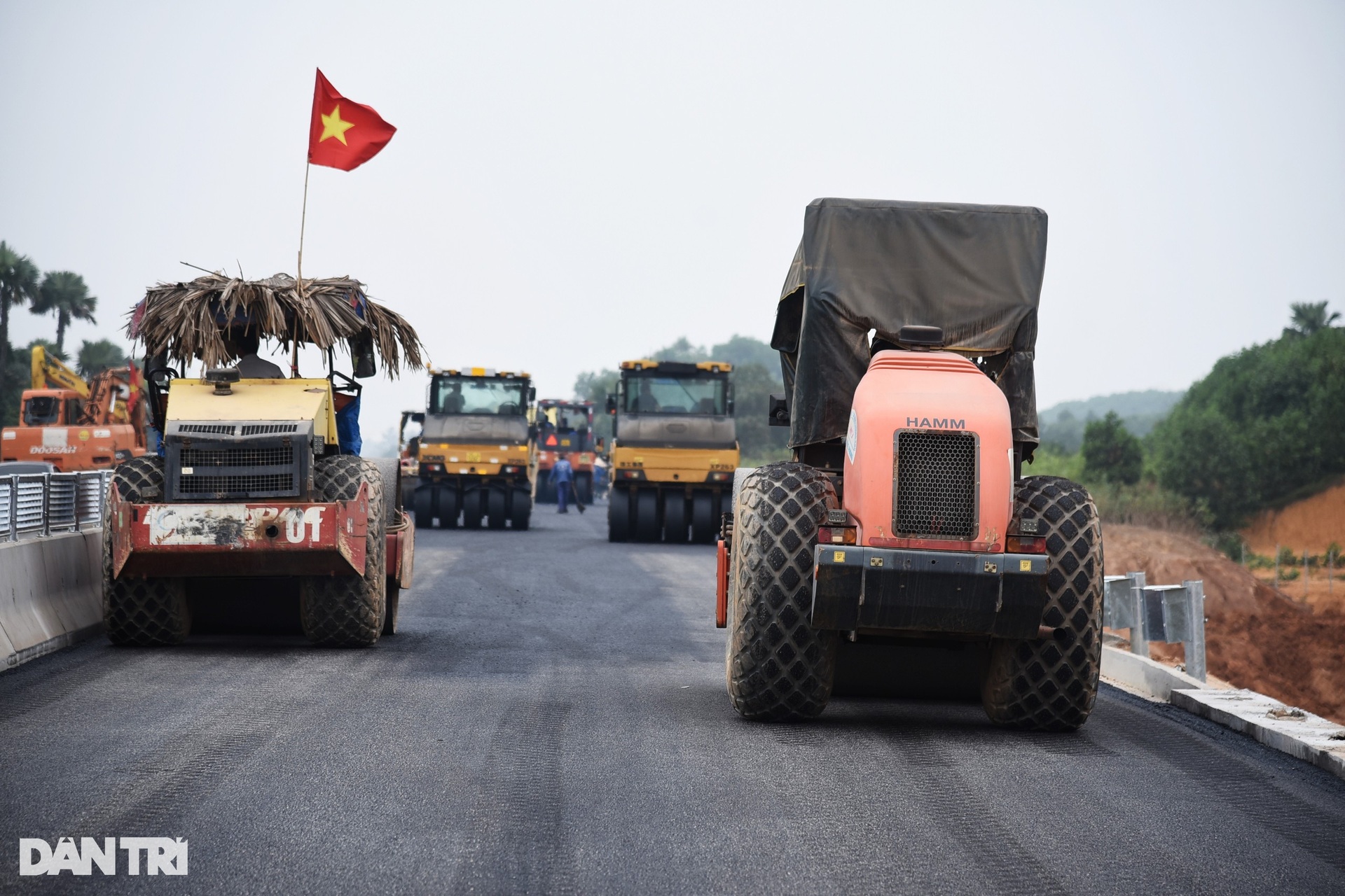 Toàn cảnh cao tốc Tuyên Quang - Phú Thọ sắp thông xe - 11 Toàn cảnh cao tốc Tuyên Quang - Phú Thọ sắp thông xe - 11