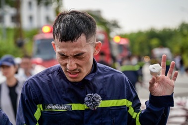 Liên Bỉnh Phát chấn thương, khâu 2 mũi sau cảnh nghẹt thở ở show thực tế