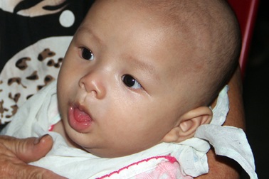 Quặn lòng mẹ tử vong vì điện giật, bé 4 tháng tuổi ốm đau, khát sữa