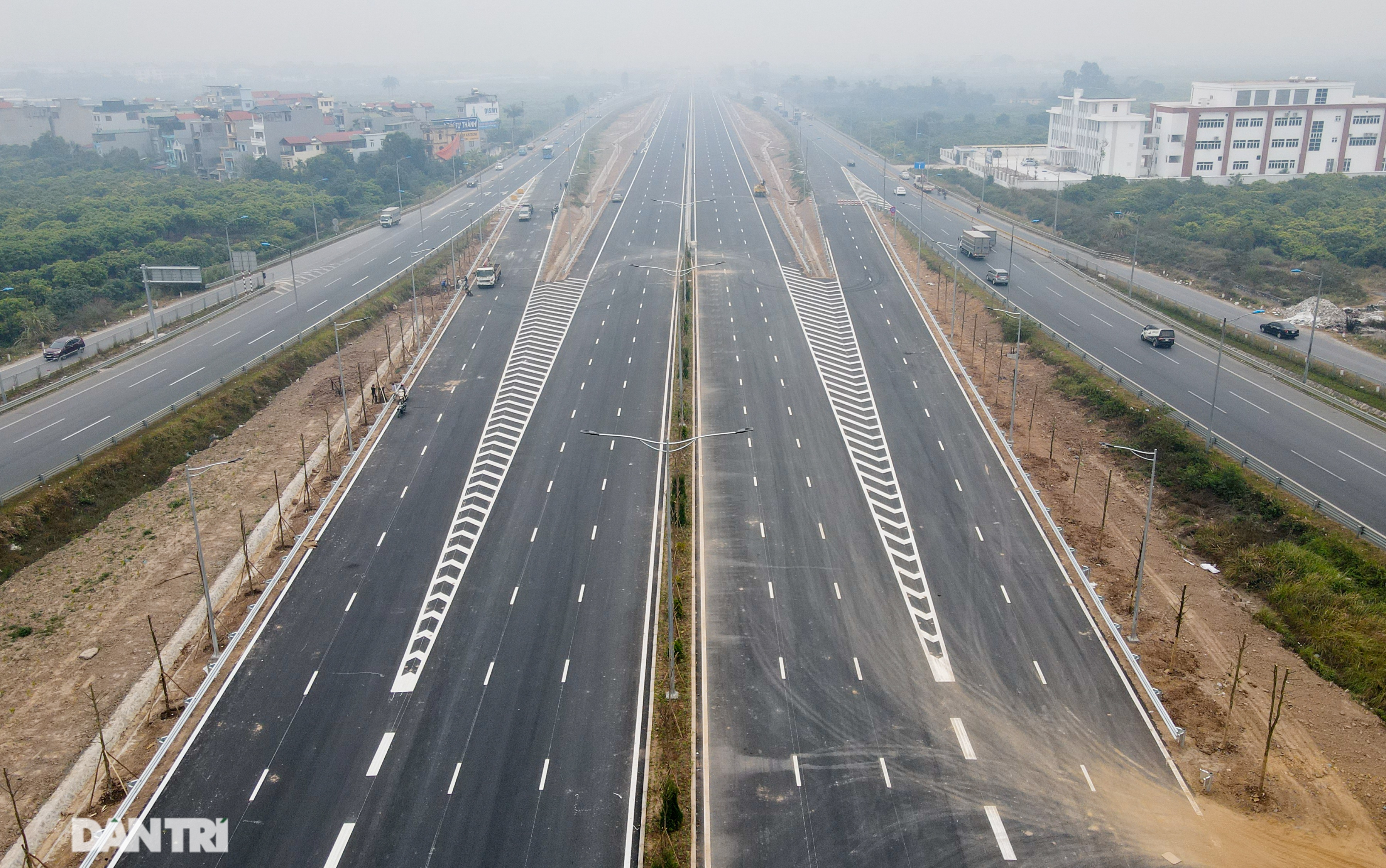 Toàn cảnh nút giao cao tốc hơn 400 tỷ ở Hà Nội trước ngày thông xe - 2 Toàn cảnh nút giao cao tốc hơn 400 tỷ ở Hà Nội trước ngày thông xe - 2