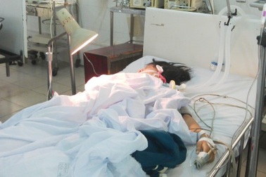 Nữ sinh va chạm với xe CSGT đã tử vong