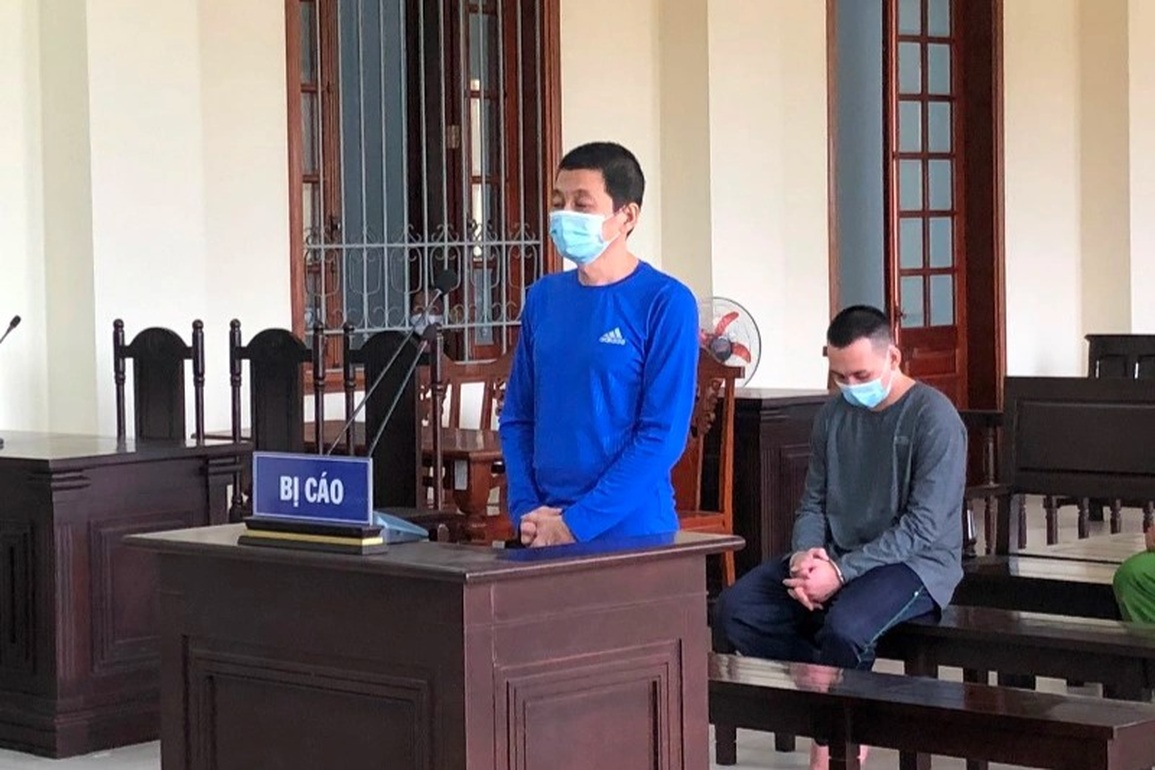 Không giảm án cho đối tượng kích động đàn em đốt nhà cảnh sát - 1 Không giảm án cho đối tượng kích động đàn em đốt nhà cảnh sát - 1