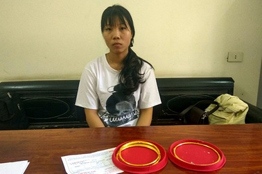 Cô dâu bị bạn thân trộm hơn 1 cây vàng