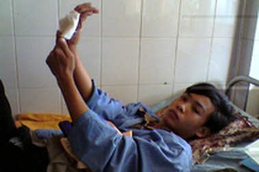 7 học sinh bị chém trọng thương