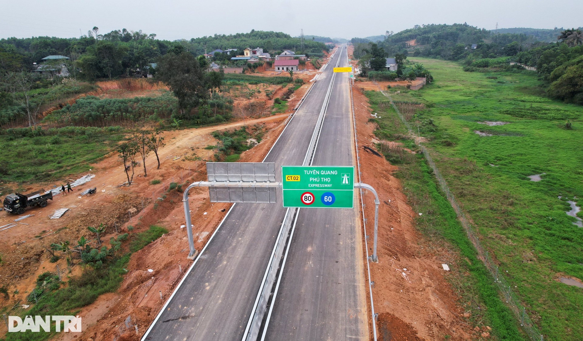 Toàn cảnh cao tốc Tuyên Quang - Phú Thọ sắp thông xe - 1 Toàn cảnh cao tốc Tuyên Quang - Phú Thọ sắp thông xe - 1