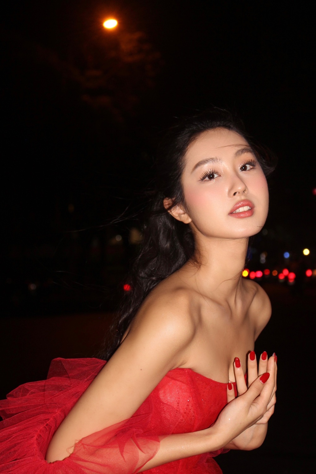 Mỹ nhân nhỏ tuổi nhất Hoa hậu Việt Nam 2022 nói gì về việc mặc gợi cảm? - 7