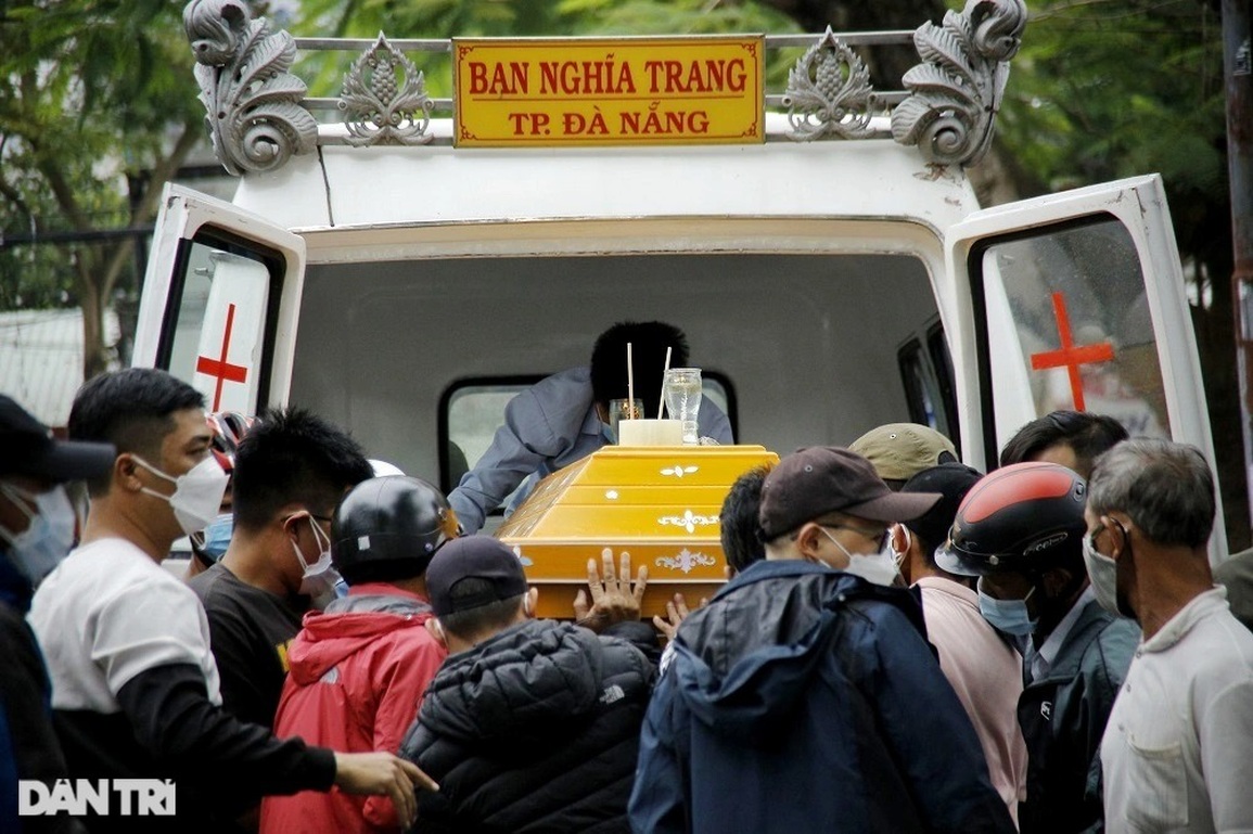 Người lái ca nô bị lật chìm khiến 15 người tử nạn nói gì? - 6 Người lái ca nô bị lật chìm khiến 15 người tử nạn nói gì? - 6