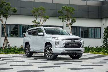 Cạnh tranh với xe lắp ráp, Mitsubishi ưu đãi hơn 55 triệu cho Pajero Sport