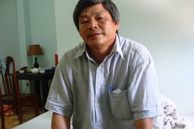 Bị lập biên bản, thí sinh ném chất bẩn vào giám thị