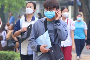 Mẹ bị lừa mua đất nên quyết không cho con học ngành bất động sản