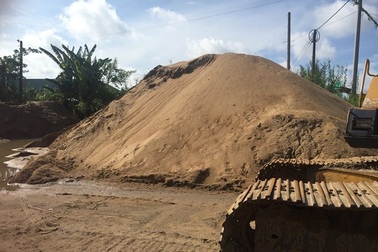 Cần Thơ: Giá cát xây dựng tăng đột biến, người xây nhà “khóc ròng”