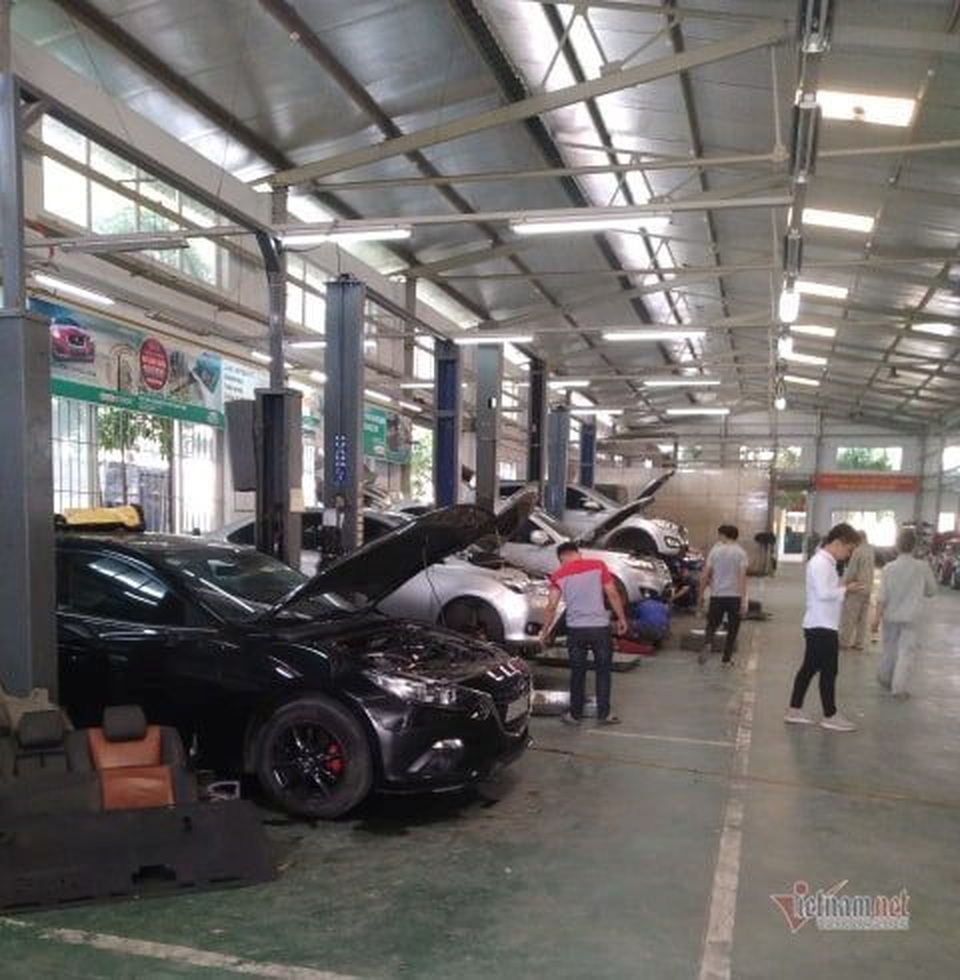 Bảo dưỡng ô tô cuối năm: Khách xếp hàng đợi, garage bội thu - 2 Bảo dưỡng ô tô cuối năm: Khách xếp hàng đợi, garage bội thu - 2