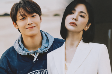 Điều chưa biết về người tình kém 14 tuổi của Song Hye Kyo trong "The Glory"