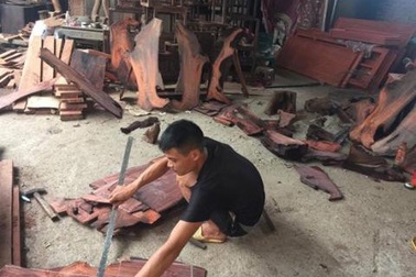 Làng Đồng Kỵ mất nghề... tỷ phú: "Chết" vì ôm gỗ