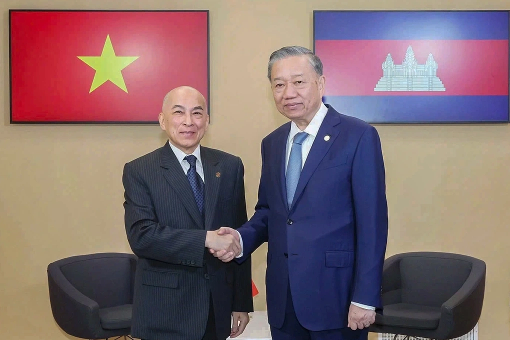 Quốc vương Campuchia Norodom Sihamoni thăm Việt Nam - 1 Quốc vương Campuchia Norodom Sihamoni thăm Việt Nam - 1