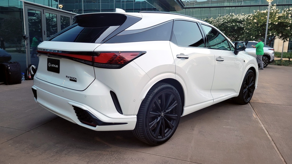 Lexus RX 2023 chính thức trình làng - 10 Lexus RX 2023 chính thức trình làng - 10