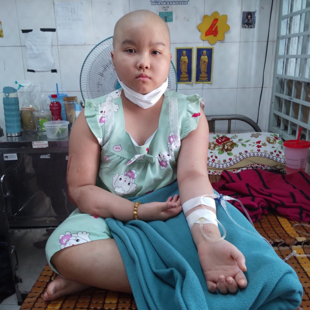 Con gái có nguy cơ cắt lìa tay, mẹ trầm cảm như điên, như dại - 6 Con gái có nguy cơ cắt lìa tay, mẹ trầm cảm như điên, như dại - 6