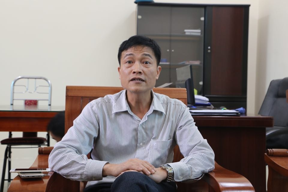 Người dân thổi xôi, luộc khoai cùng cán bộ, bác sĩ những ngày cách ly - 1 Người dân thổi xôi, luộc khoai cùng cán bộ, bác sĩ những ngày cách ly - 1