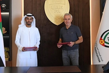 Bại tướng của HLV Park Hang Seo chịu sức ép phải thắng tuyển Việt Nam