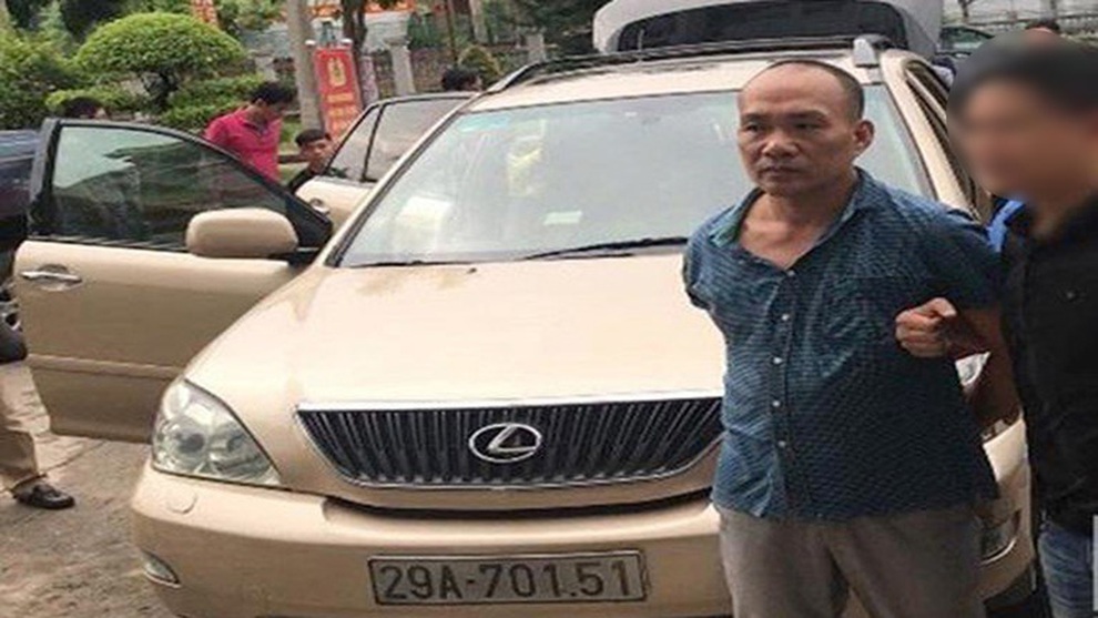 Chuyện đại gia tai tiếng: Lái ôtô đi ăn cắp, trộm đồ khi địa ốc đóng băng - 2 Chuyện đại gia tai tiếng: Lái ôtô đi ăn cắp, trộm đồ khi địa ốc đóng băng - 2