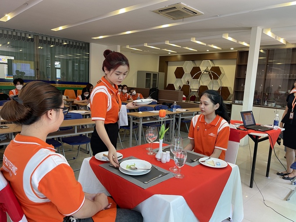 Giải bài toán đào tạo lại sinh viên mới ra trường cho doanh nghiệp - 3