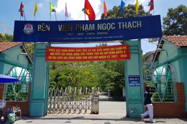 TPHCM: 25 ca Covid-19 ở BV Phạm Ngọc Thạch lây từ người nhà bệnh nhân