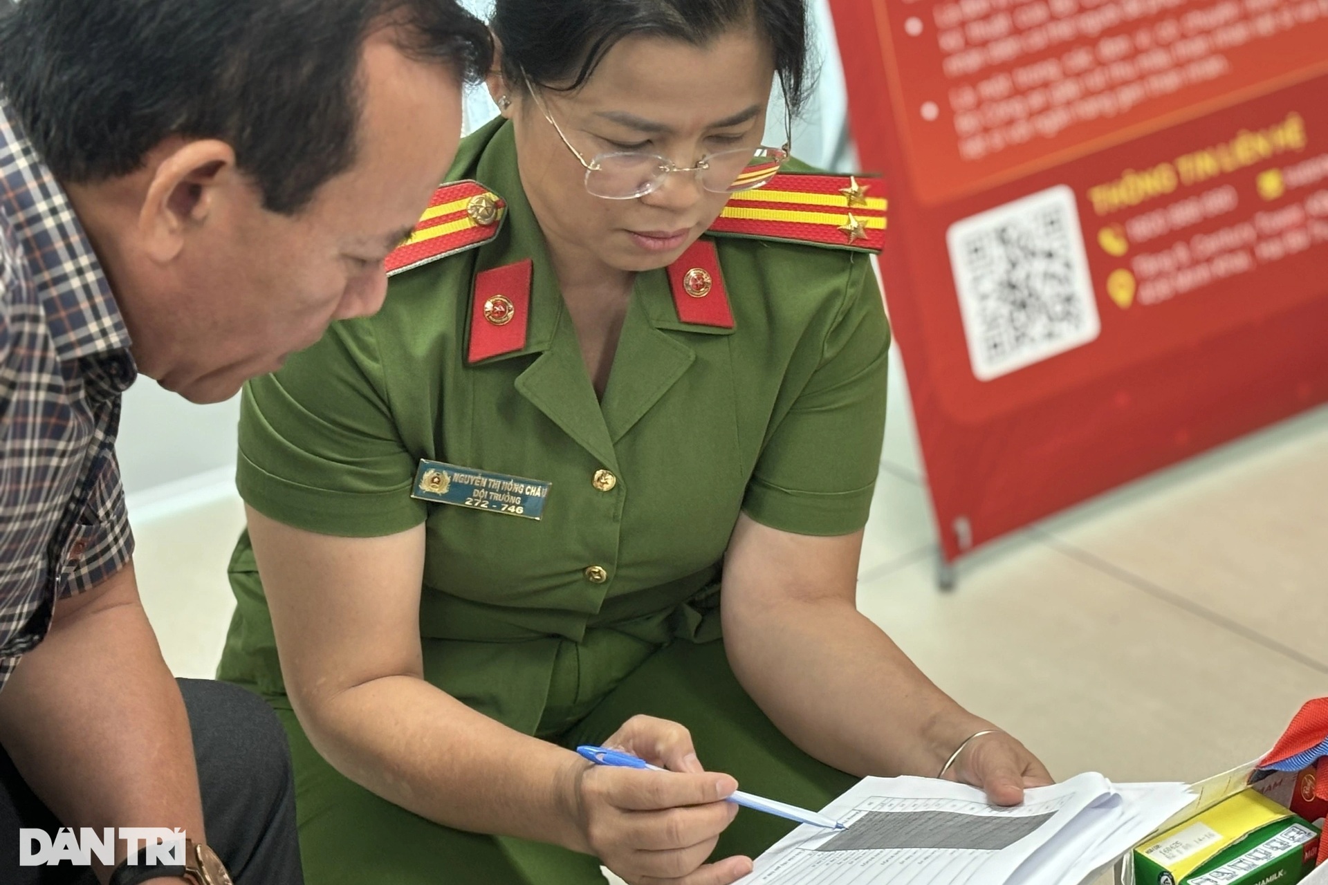 Cụ bà 70 tuổi tìm hài cốt liệt sĩ: Không phải ba cũng là người của mình - 5 Cụ bà 70 tuổi tìm hài cốt liệt sĩ: Không phải ba cũng là người của mình - 5