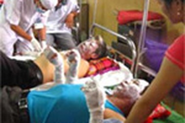 Nổ bình gas trên bàn tiệc, 6 người phỏng nặng