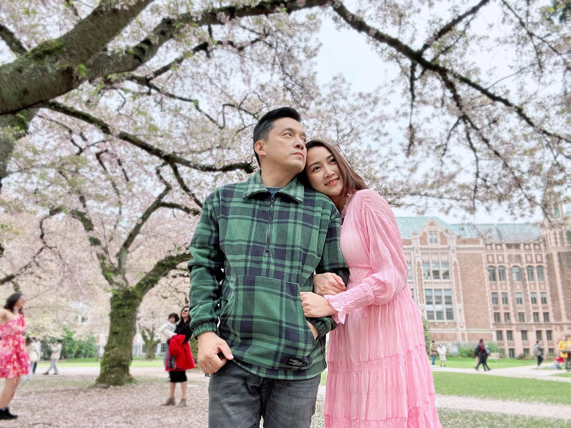 Lam Trường làm cha lần 3 ở tuổi 51, hôn nhân viên mãn bên vợ trẻ - 7