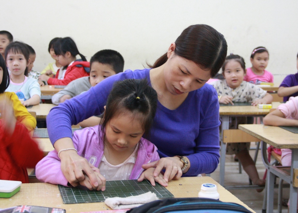 Cần thiết xây dựng và ban hành Luật Nhà giáo - 2 Cần thiết xây dựng và ban hành Luật Nhà giáo - 2