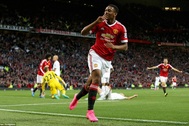 "Bom tấn" Martial đặt dấu ấn, Man Utd hạ gục Liverpool