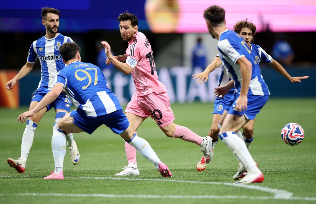 Messi lập siêu phẩm sút phạt, Inter Miami ngược dòng thắng đại diện châu Âu - 2 Messi lập siêu phẩm sút phạt, Inter Miami ngược dòng thắng đại diện châu Âu - 2