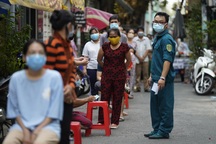 Bí thư TPHCM: Các ca nhiễm vẫn tăng sau hơn một tuần áp dụng Chỉ thị 10